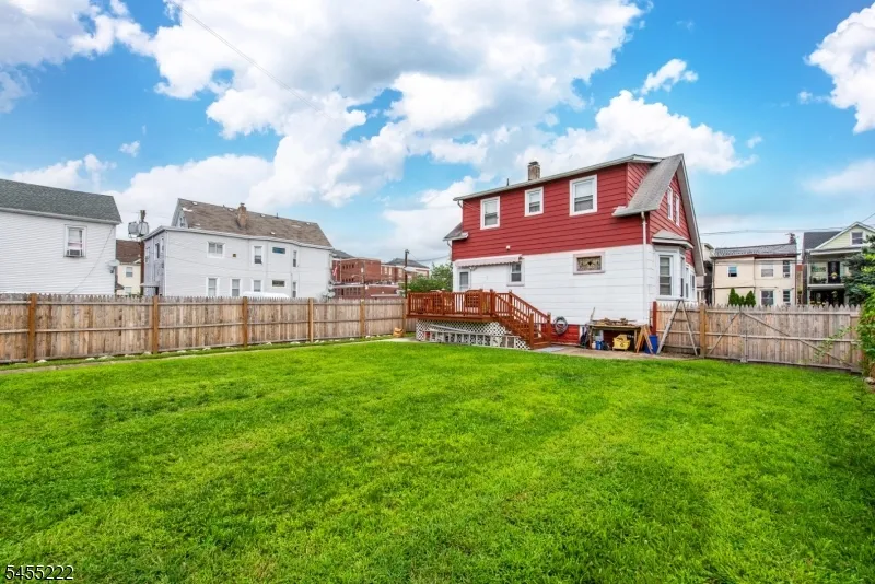 520 Madison Ave Paterson City, NJ 07514