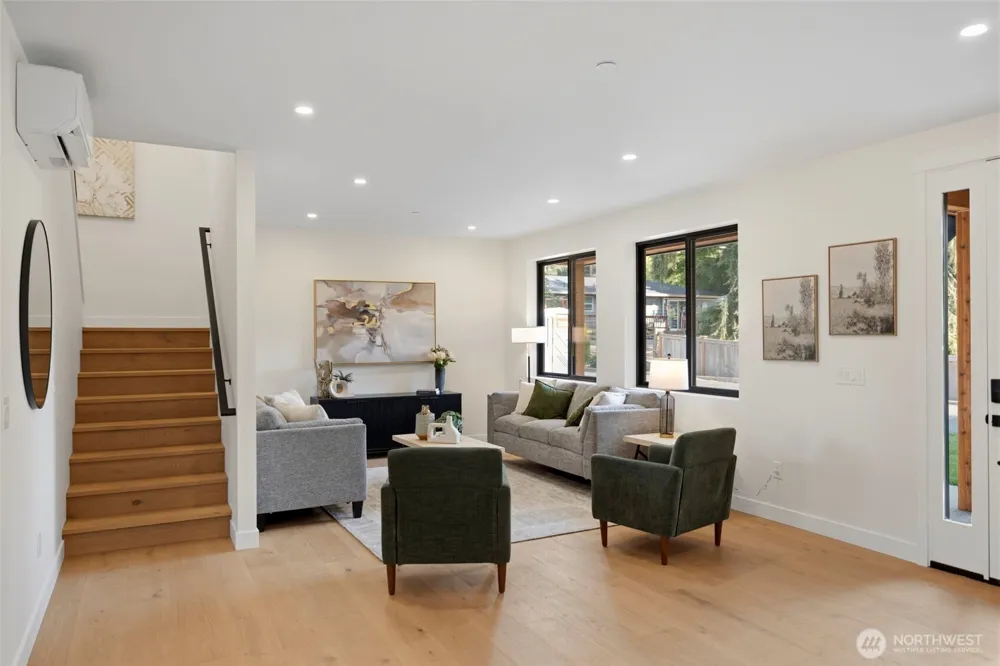 20101 75th Avenue NE Kenmore, WA 98028