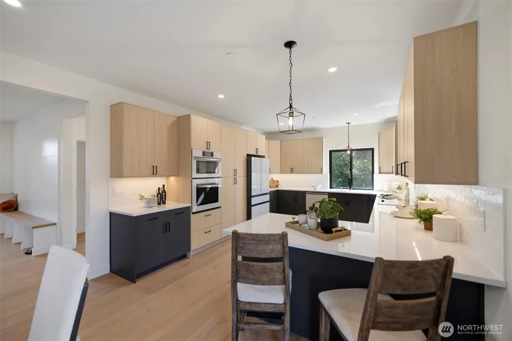 20101 75th Avenue NE Kenmore, WA 98028