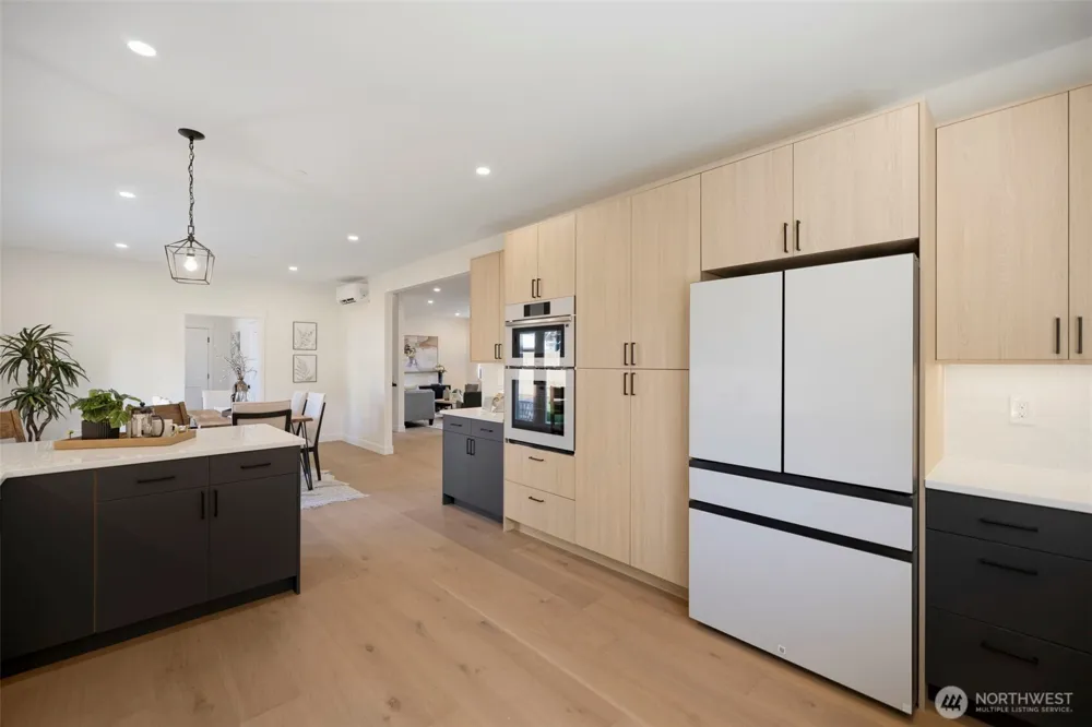20101 75th Avenue NE Kenmore, WA 98028