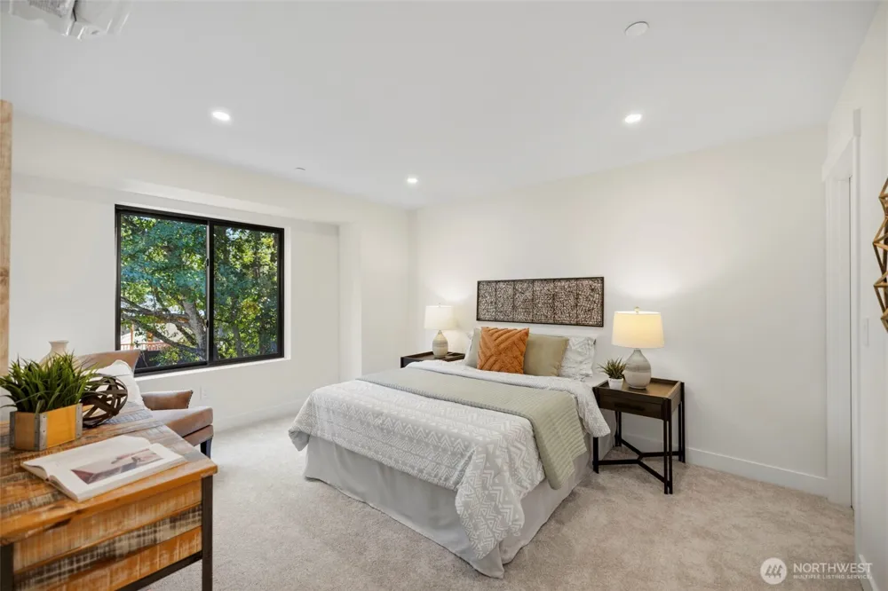 20101 75th Avenue NE Kenmore, WA 98028