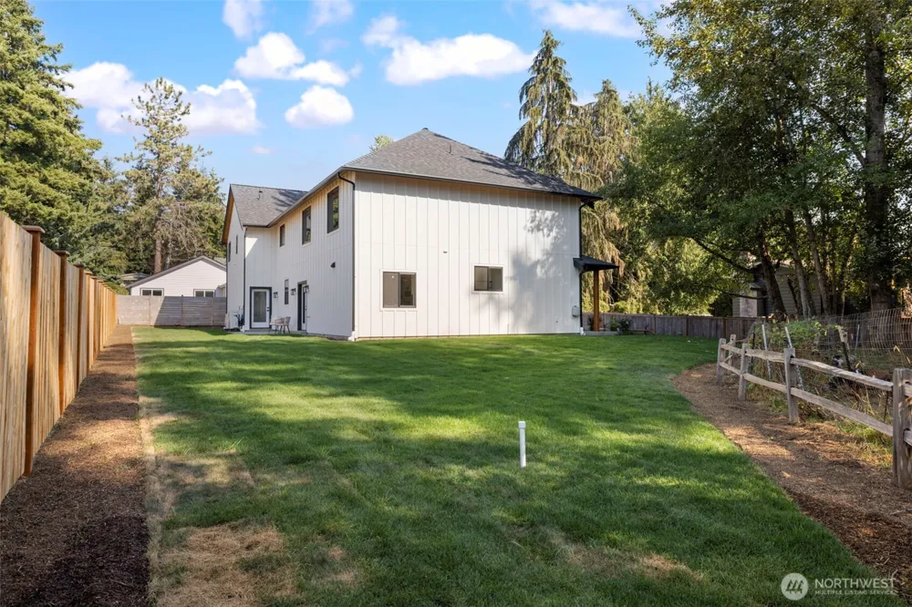 20101 75th Avenue NE Kenmore, WA 98028