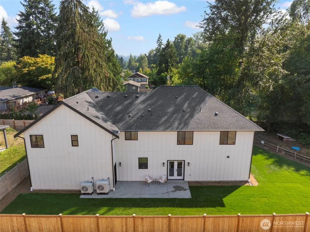 20101 75th Avenue NE Kenmore, WA 98028