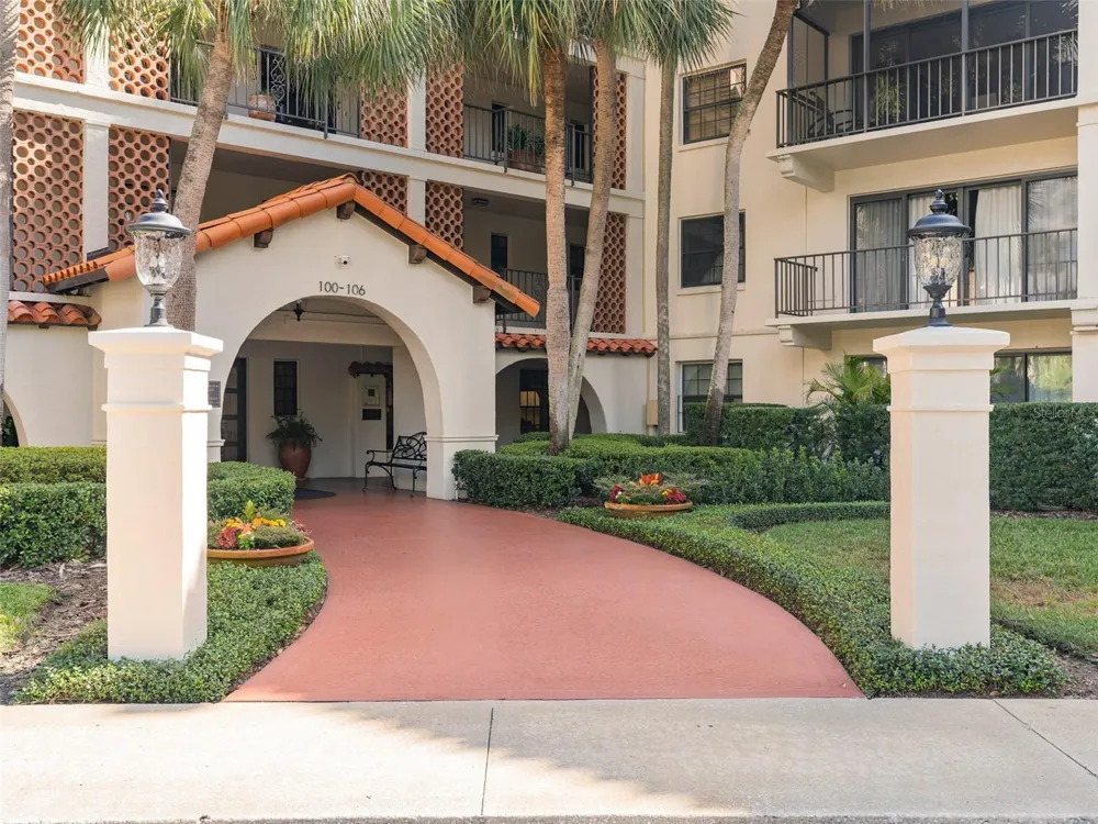 106 S INTERLACHEN AVENUE #518 Winter Park, FL 32789