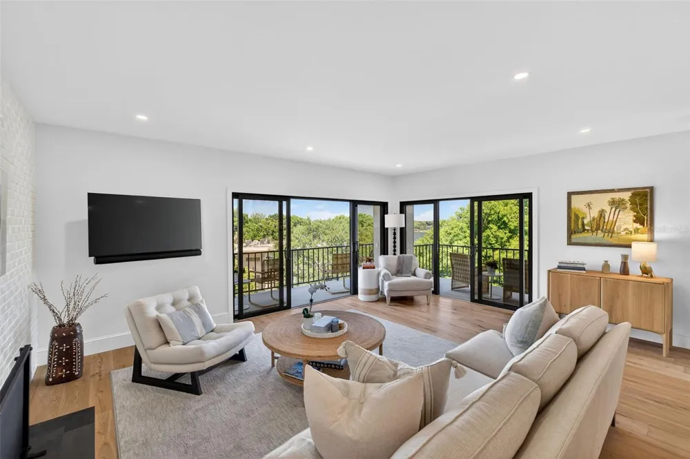 106 S INTERLACHEN AVENUE #518 Winter Park, FL 32789