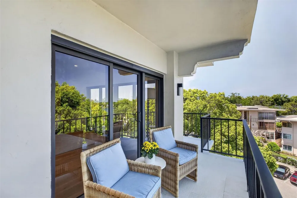 106 S INTERLACHEN AVENUE #518 Winter Park, FL 32789