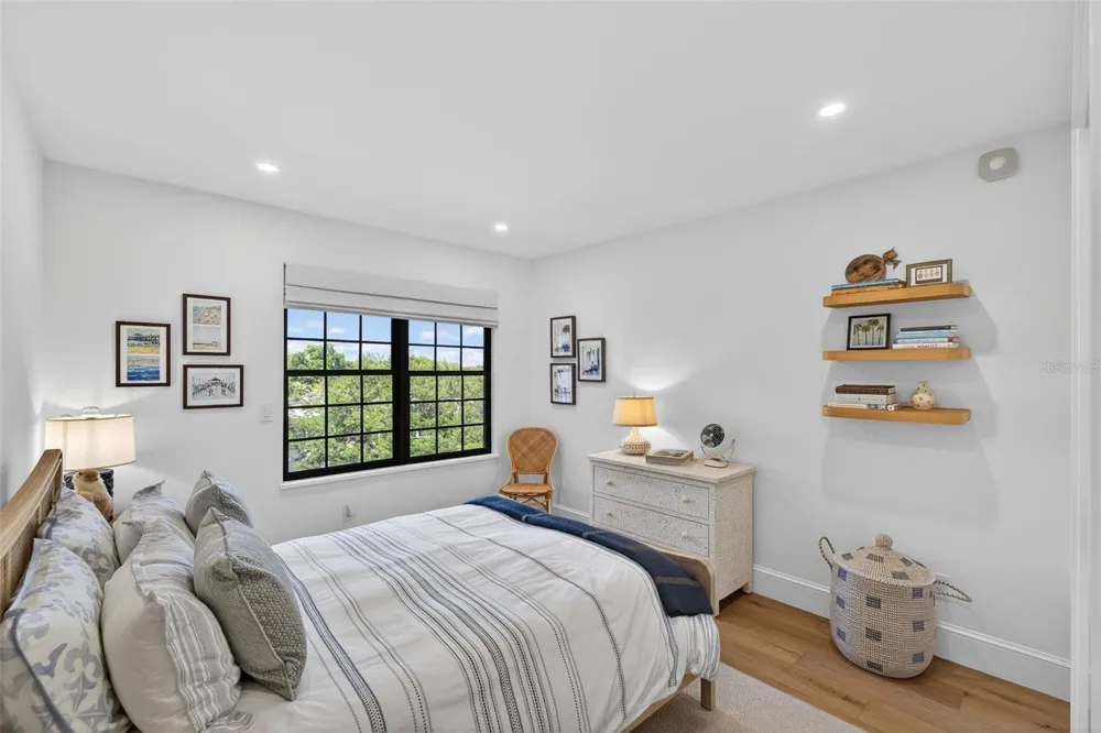 106 S INTERLACHEN AVENUE #518 Winter Park, FL 32789