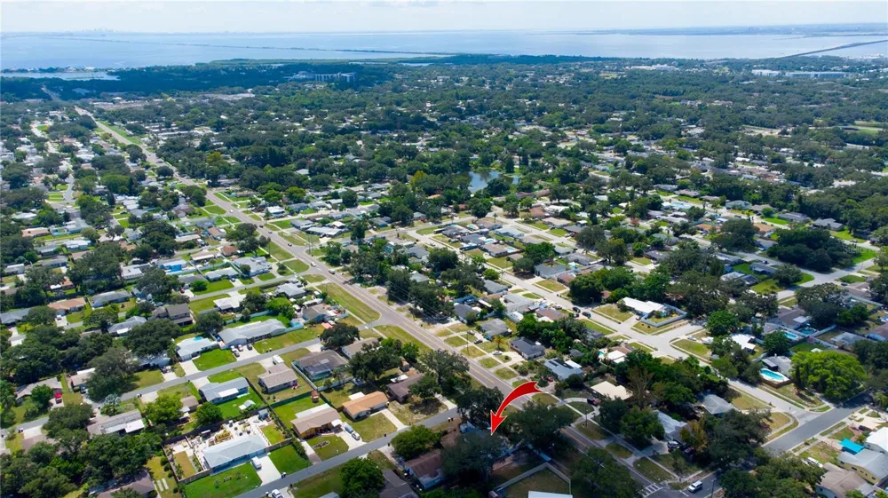 2720 STATE ROAD 590 Clearwater, FL 33759