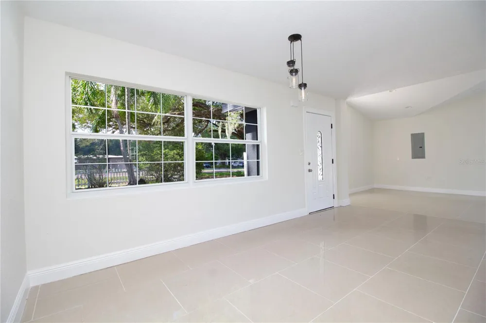 2720 STATE ROAD 590 Clearwater, FL 33759