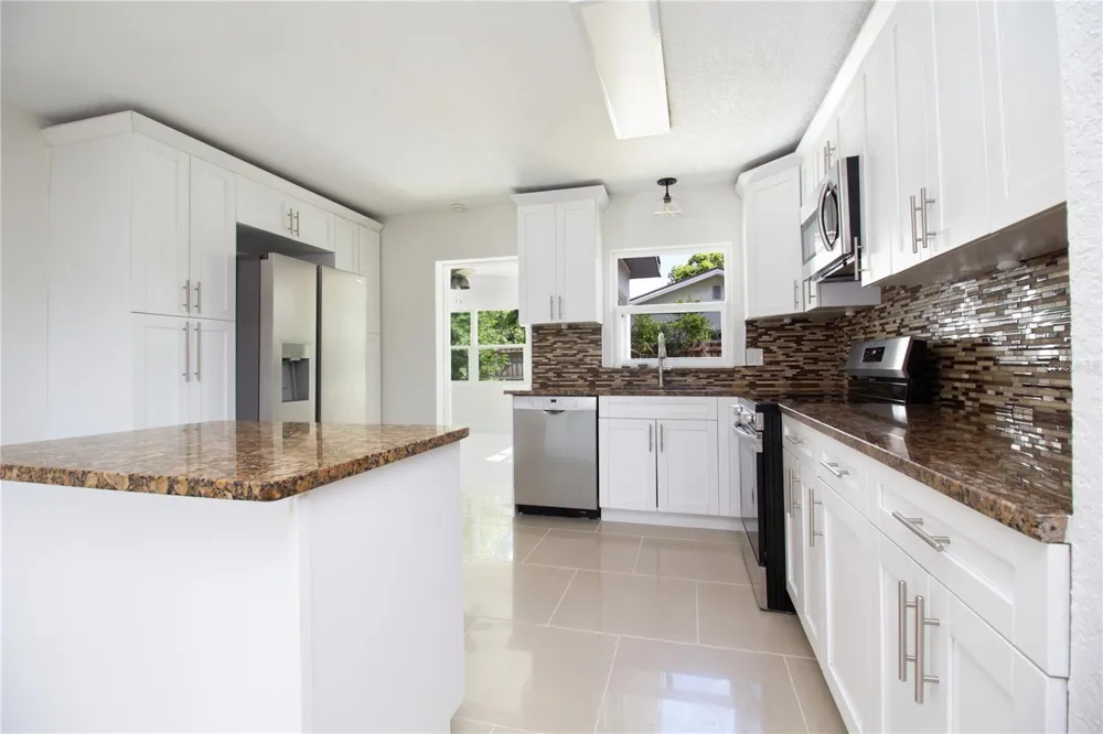 2720 STATE ROAD 590 Clearwater, FL 33759