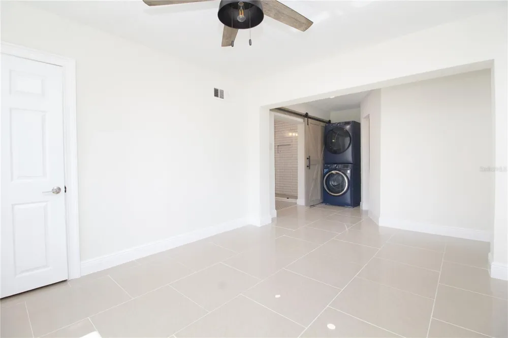 2720 STATE ROAD 590 Clearwater, FL 33759