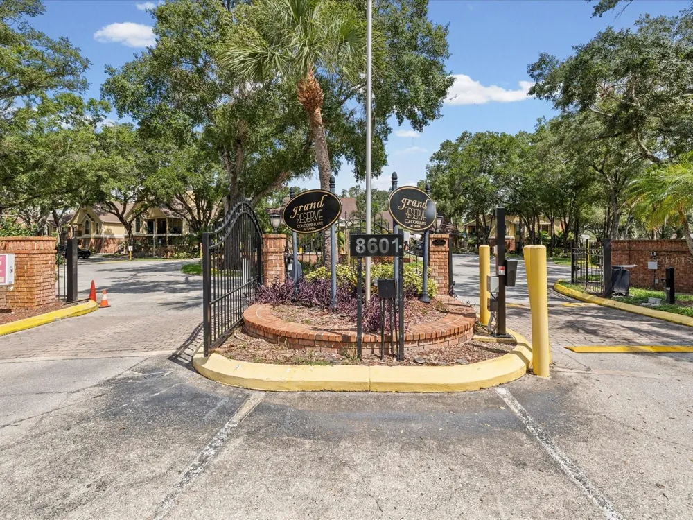 8653 MALLARD RESERVE DRIVE #103 Tampa, FL 33614