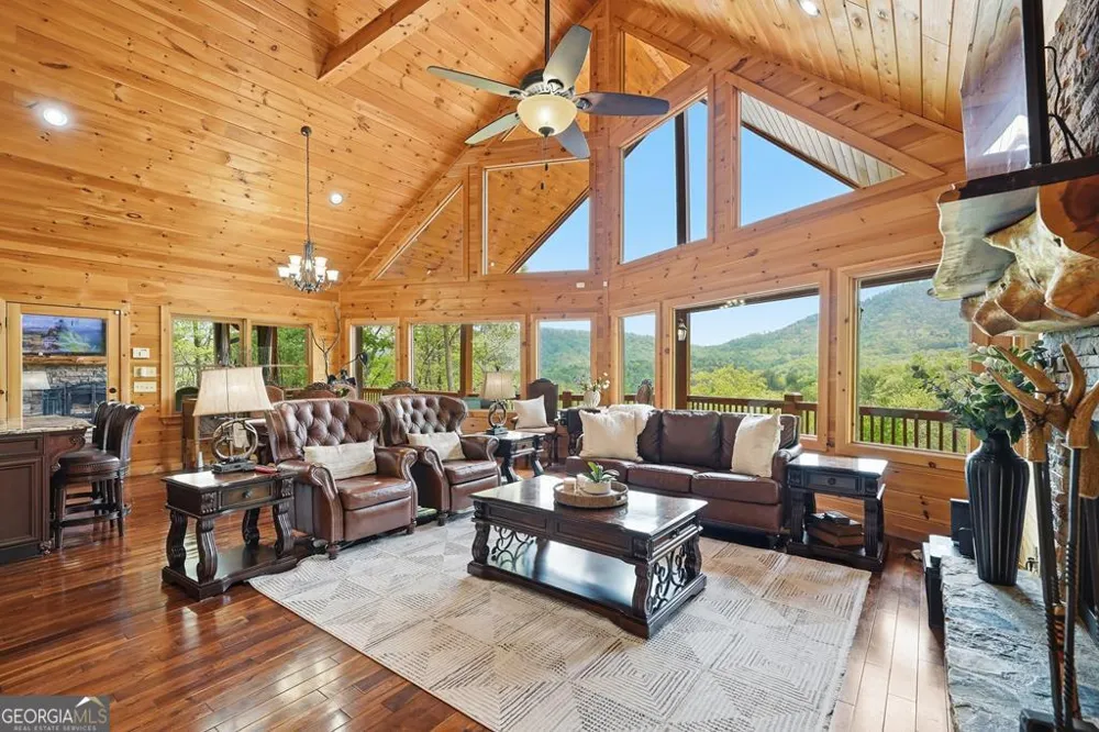 339 Birdseye VW Blue Ridge, GA 30513