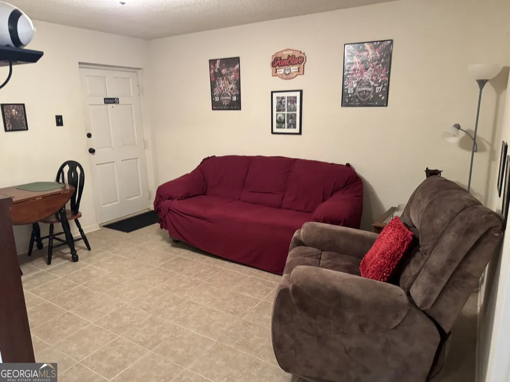 250 Little ST Athens, GA 30605