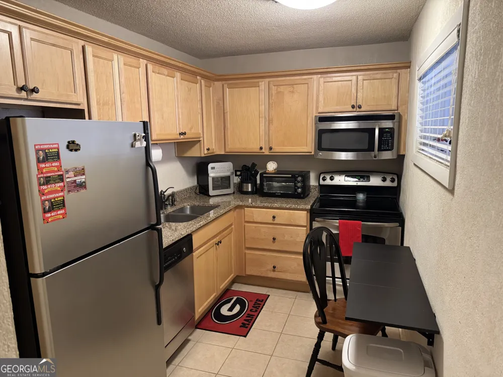 250 Little ST Athens, GA 30605