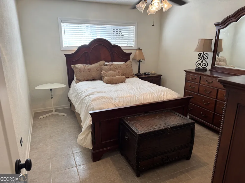 250 Little ST Athens, GA 30605
