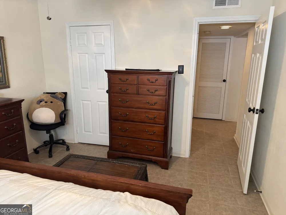 250 Little ST Athens, GA 30605
