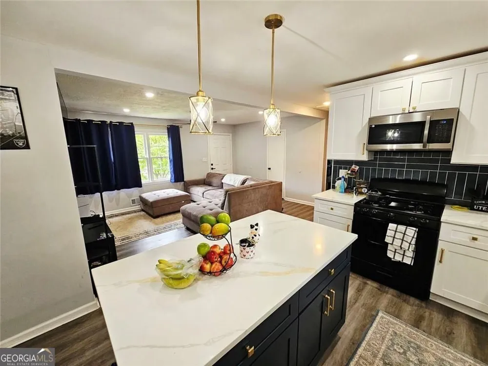 2096 Venesa Circle CIR Austell, GA 30168