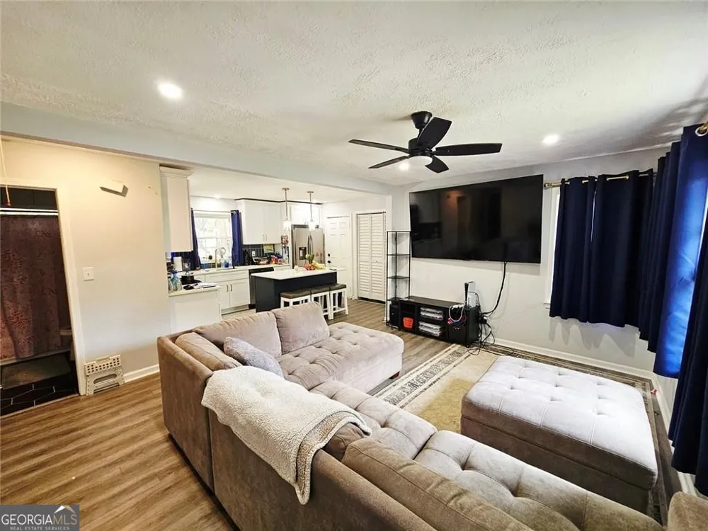 2096 Venesa Circle CIR Austell, GA 30168