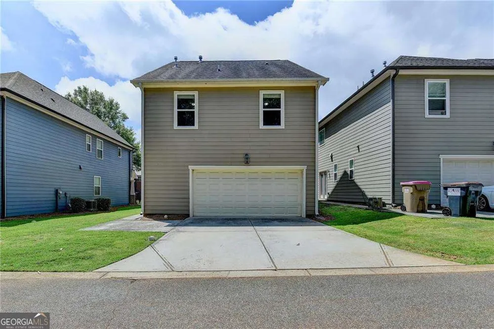 2339 Village Grove DR Suwanee, GA 30024