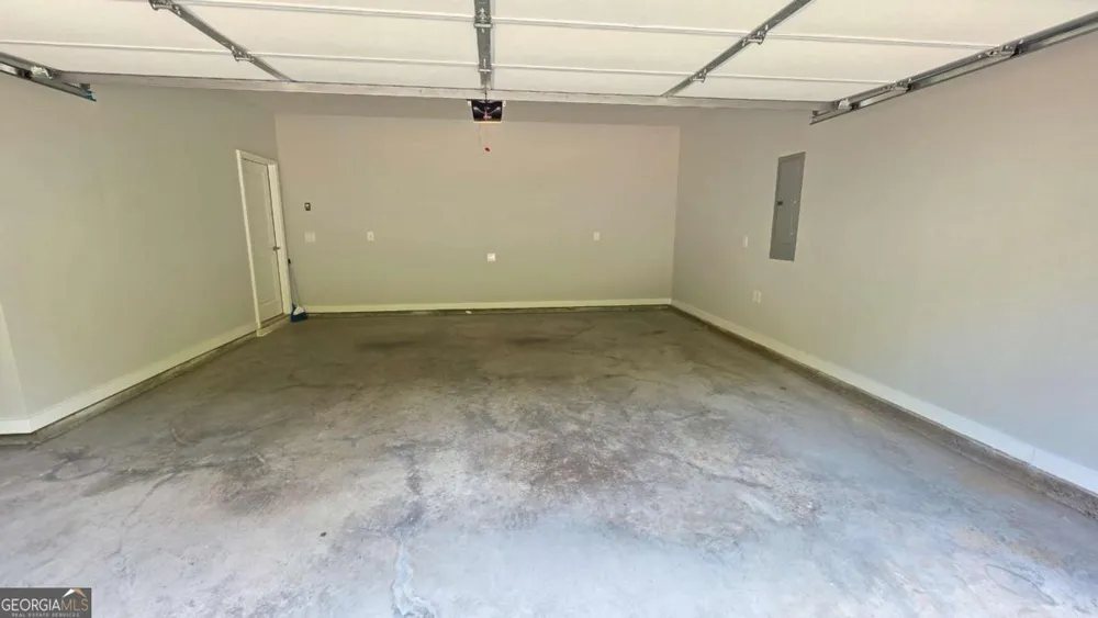 2339 Village Grove DR Suwanee, GA 30024
