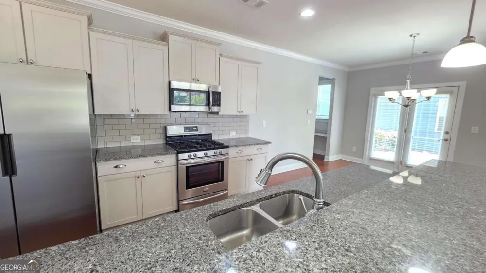 2339 Village Grove DR Suwanee, GA 30024