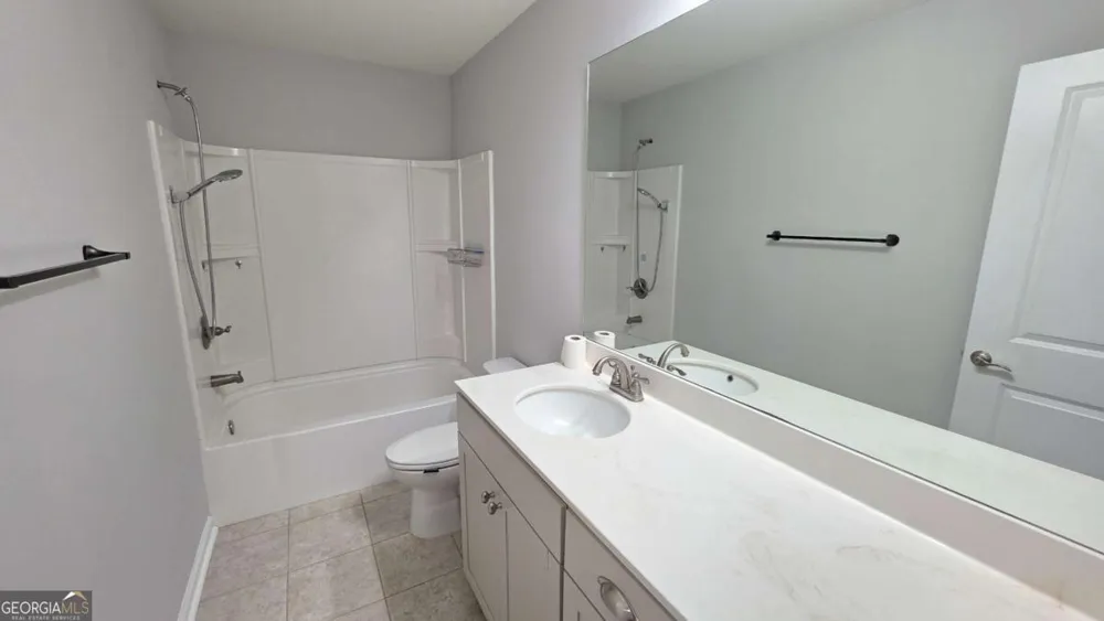 2339 Village Grove DR Suwanee, GA 30024