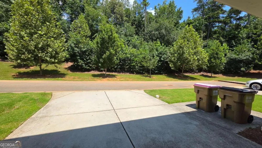 2339 Village Grove DR Suwanee, GA 30024