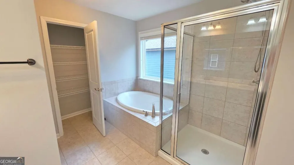2339 Village Grove DR Suwanee, GA 30024