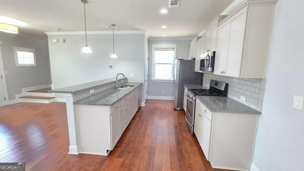 2339 Village Grove DR Suwanee, GA 30024
