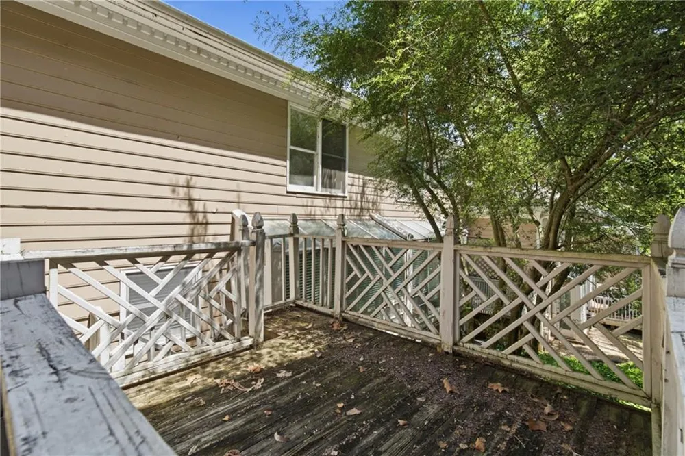 7500 Roswell Road #6 Sandy Springs, GA 30350