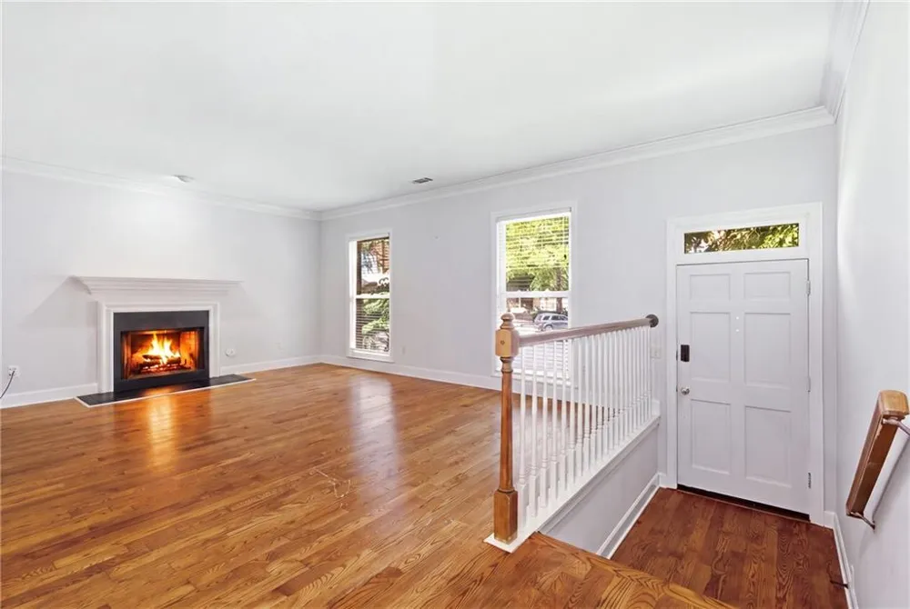 7500 Roswell Road #6 Sandy Springs, GA 30350