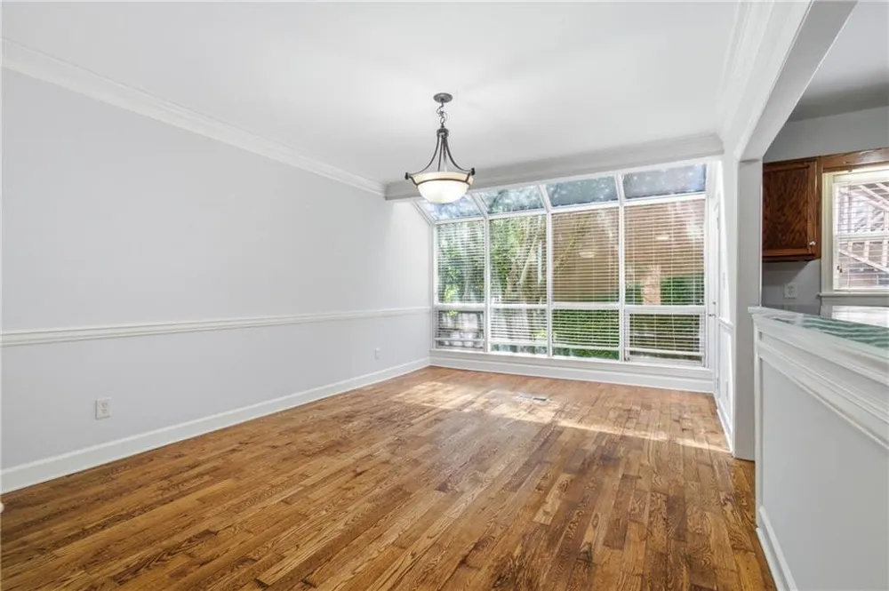 7500 Roswell Road #6 Sandy Springs, GA 30350