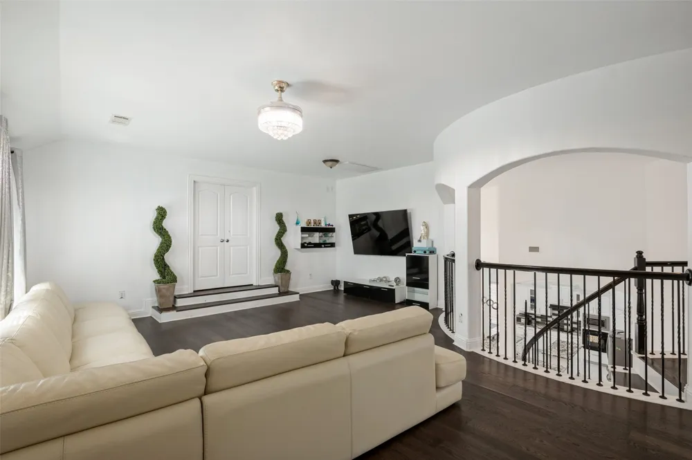 6951 Seascape Drive Grand Prairie, TX 75054