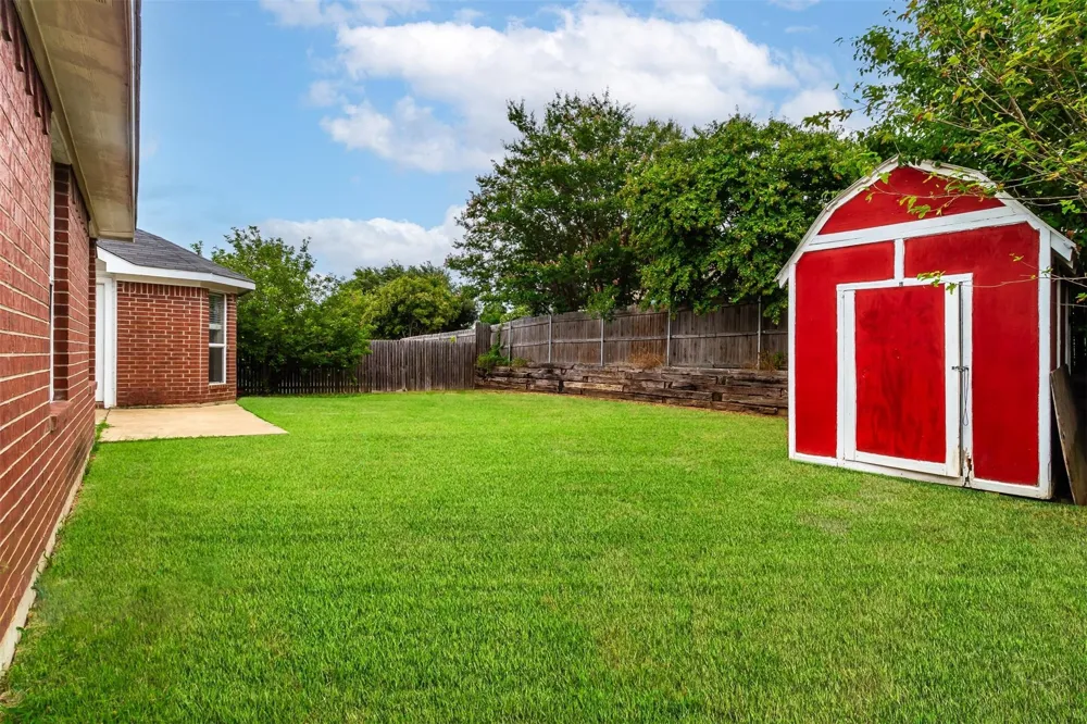 7921 Rattlers Court Arlington, TX 76002