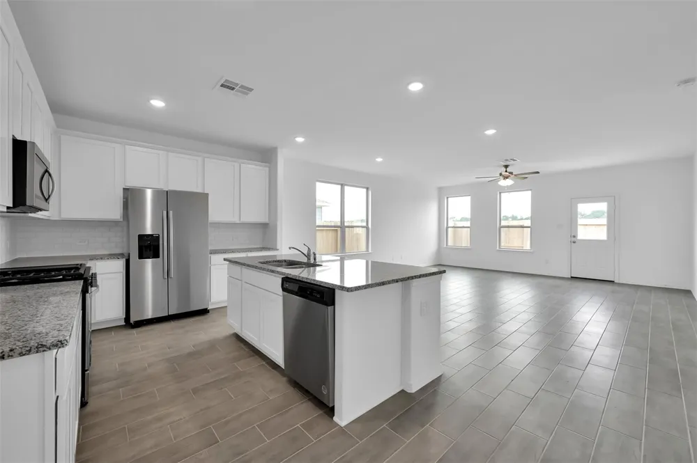 9699 Caney Trails Road Conroe, TX 77303