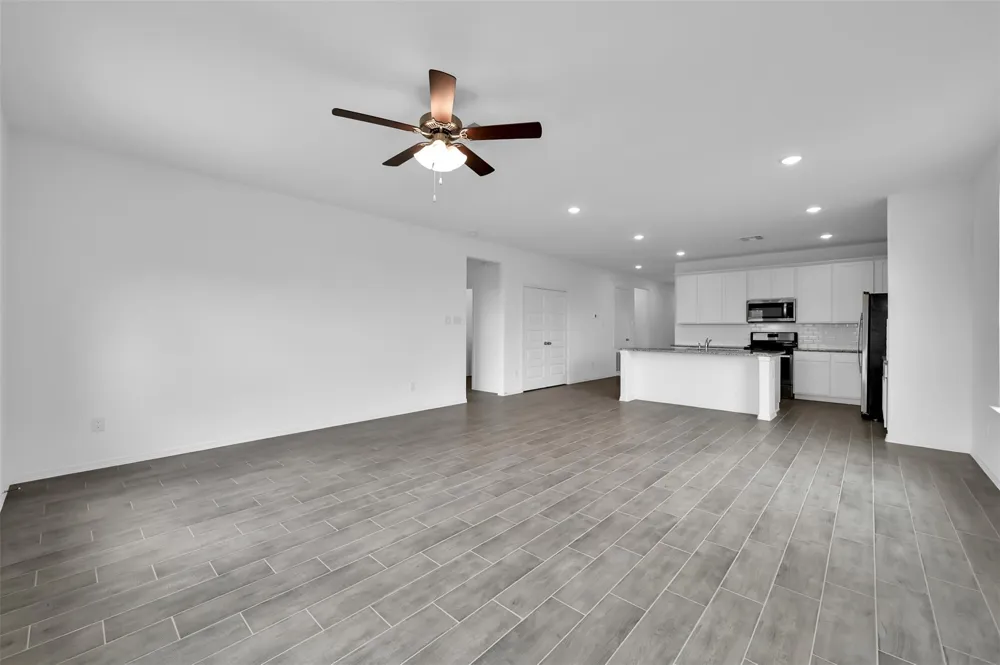 9699 Caney Trails Road Conroe, TX 77303