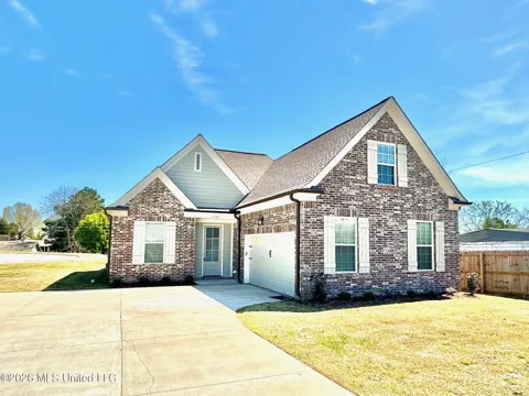 4702 Bayou Court