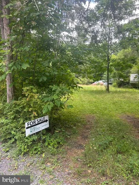 35 JACK PINE CIRCLE Milroy, PA 17063