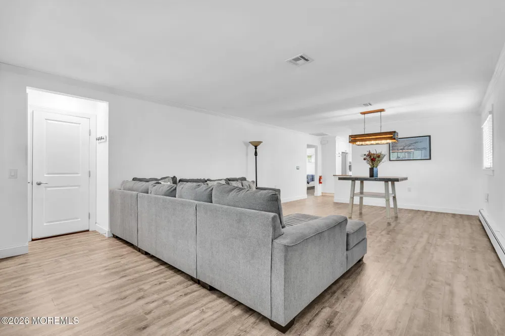 180 Biabou Drive Toms River, NJ 08757