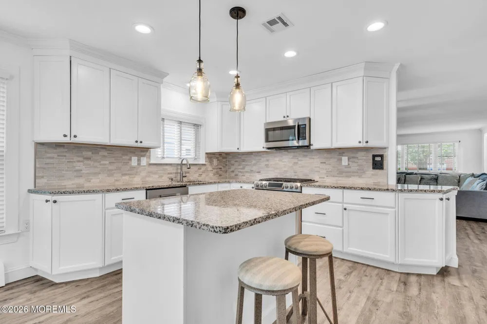 180 Biabou Drive Toms River, NJ 08757