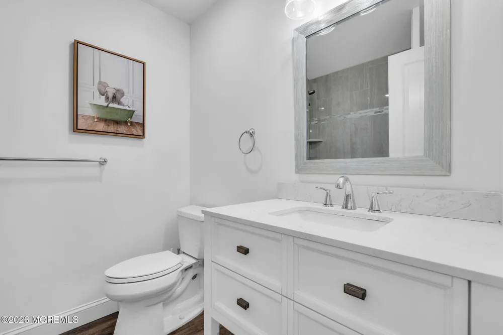 180 Biabou Drive Toms River, NJ 08757