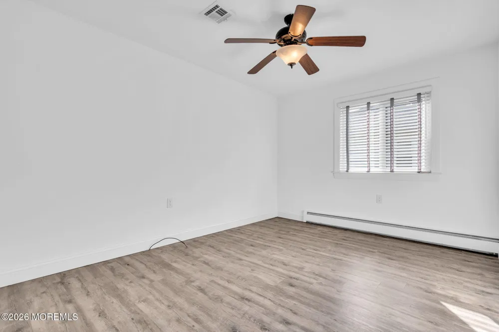180 Biabou Drive Toms River, NJ 08757