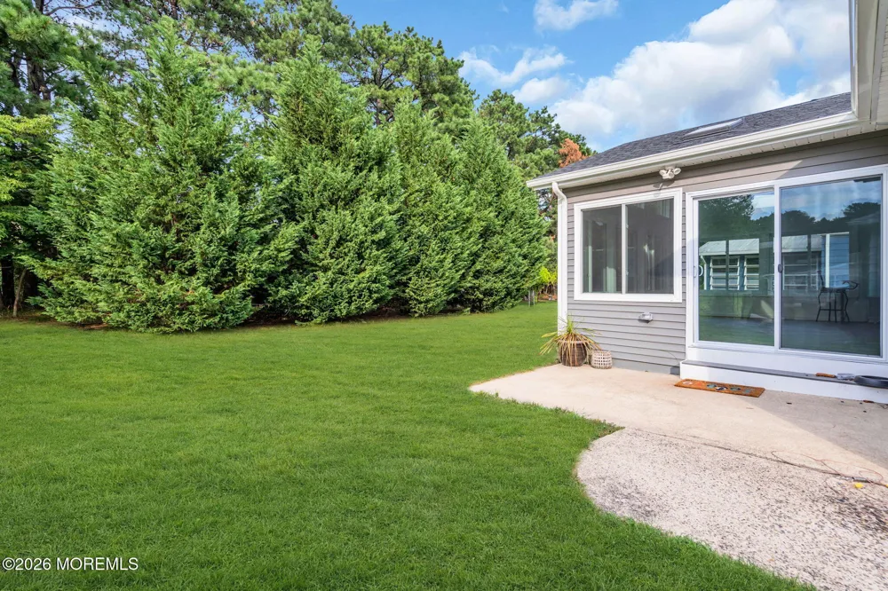 180 Biabou Drive Toms River, NJ 08757