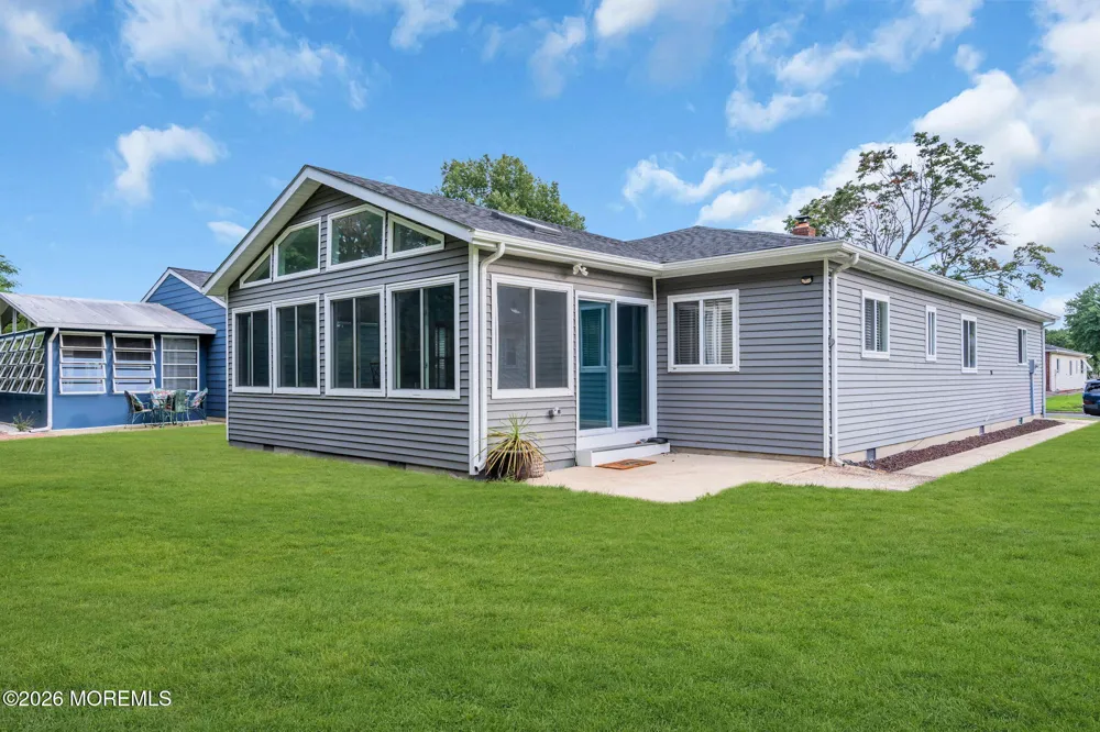 180 Biabou Drive Toms River, NJ 08757