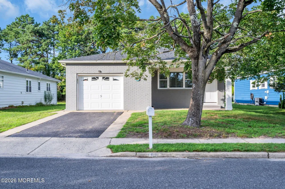 180 Biabou Drive Toms River, NJ 08757