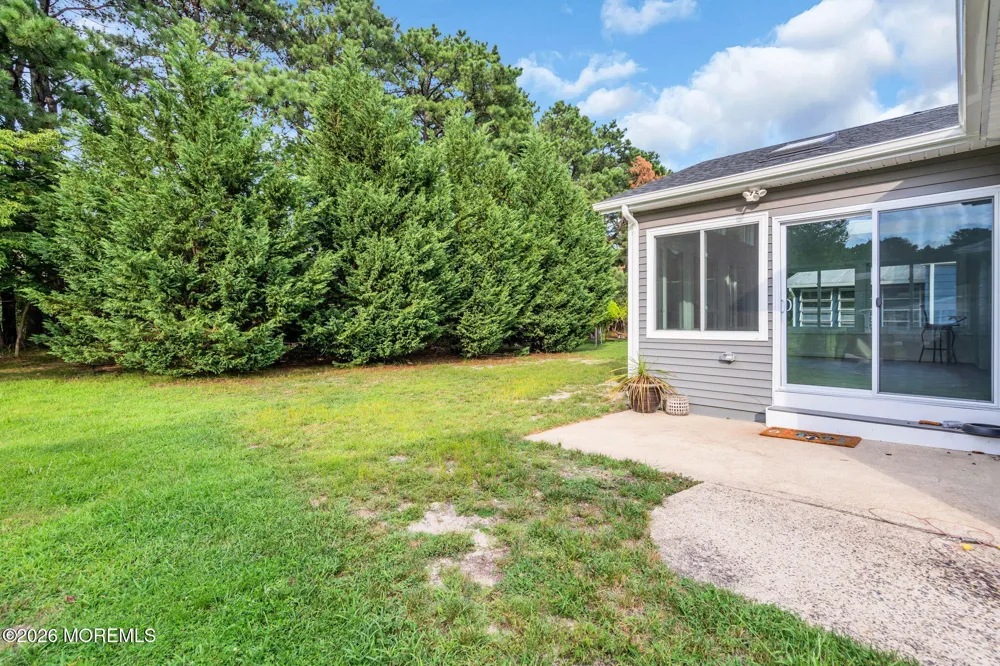 180 Biabou Drive Toms River, NJ 08757