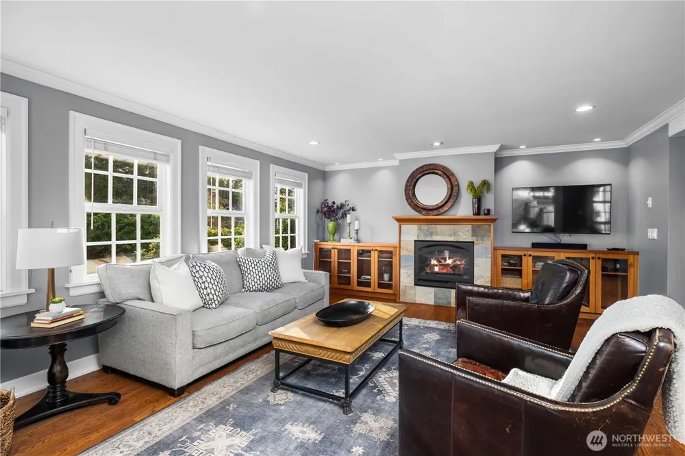 4814 194th Avenue SE Issaquah, WA 98027