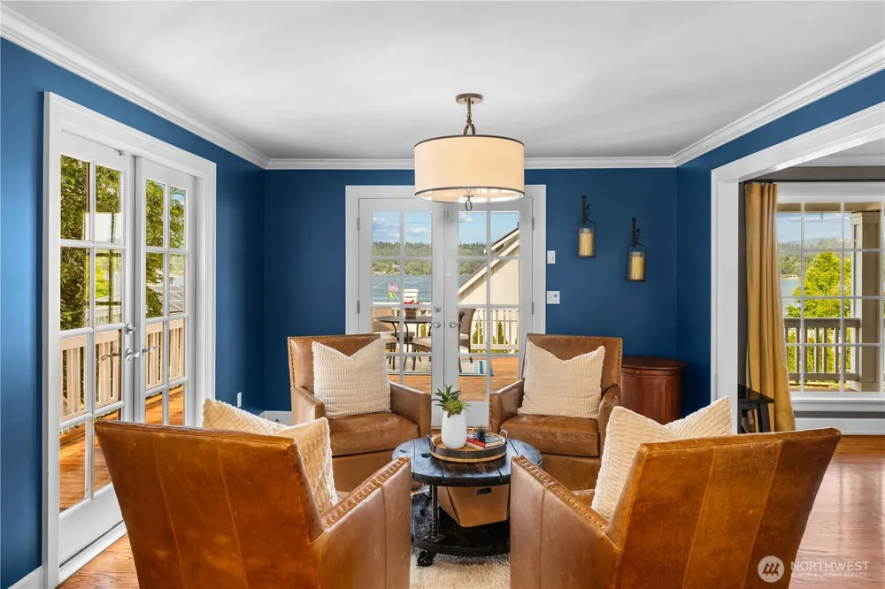 4814 194th Avenue SE Issaquah, WA 98027