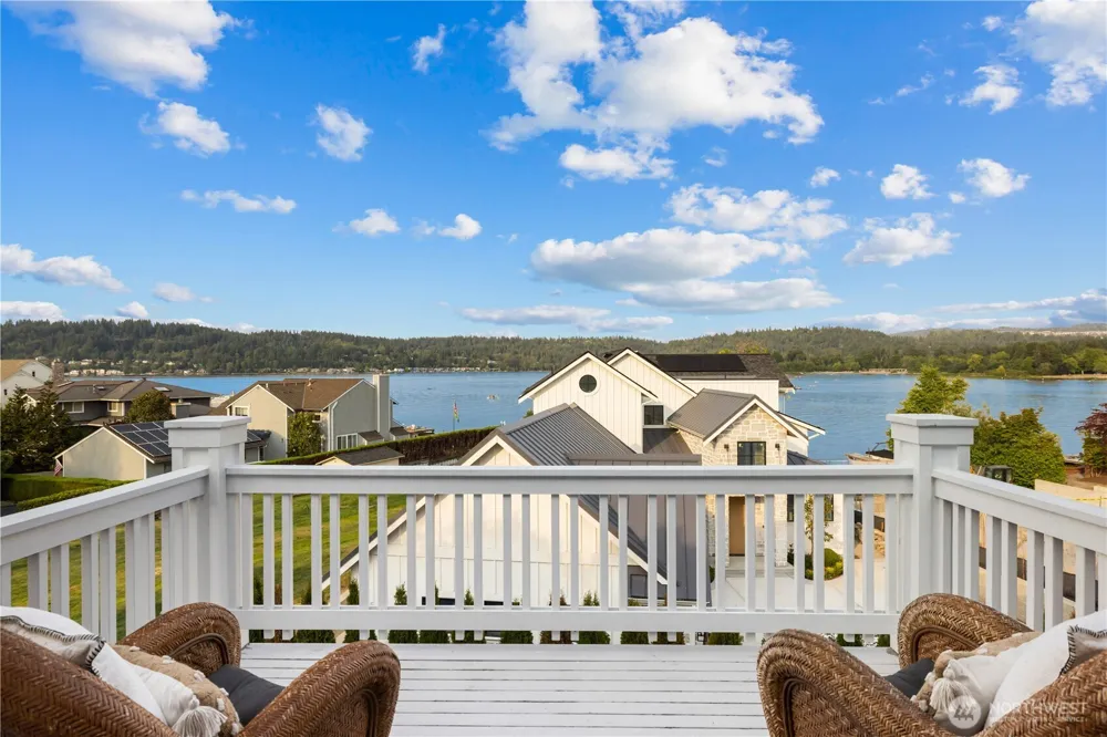 4814 194th Avenue SE Issaquah, WA 98027